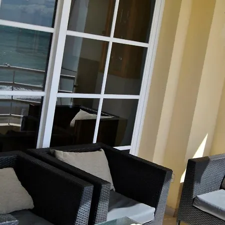 Frente Al Mar,primera Linea アパート