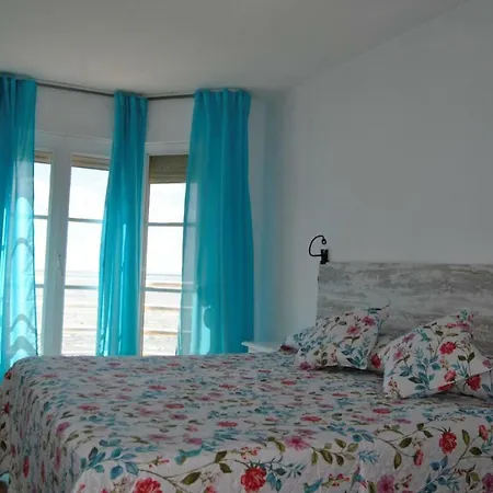 Frente Al Mar,primera Linea Apartamento *
